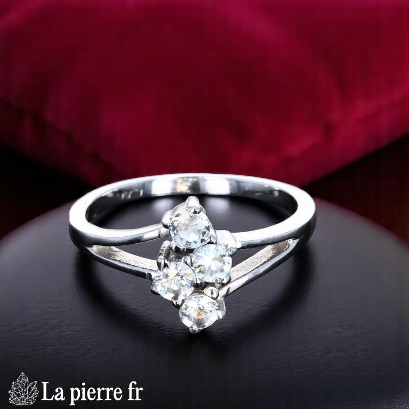 Bague Aigue-Marine (Quatuor Classique) multi-pierres argent rhodié, 4 pierres rondes 3mm - Vue de dessus.