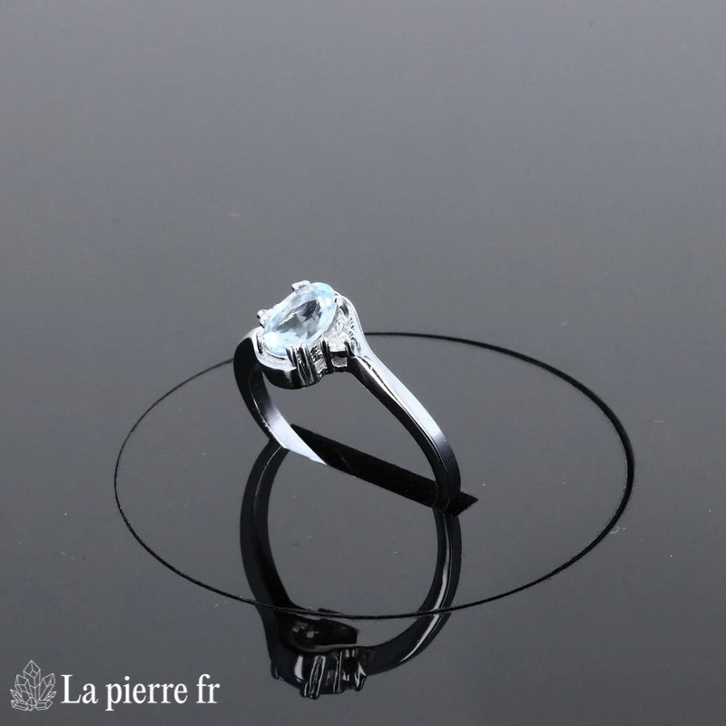 Bague Aigue-Marine (Trilogie Scintillante) trois pierres en argent rhodié, aigue-marine ovale 5x7mm centrale - Vue de dessus.