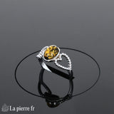 Bague Ambre Verte Argent Rhodié (Coeur Élégant) - Vue de dessus mettant en valeur la monture coeur.