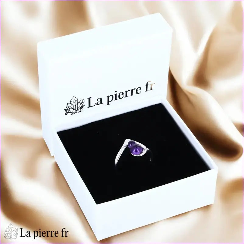 Bague lithothérapie pour femme en argent 925 véritable avec améthyste naturelle.