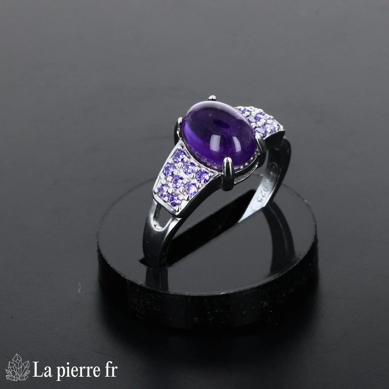 Bague pour femme en argent 925 rhodié avec améthyste véritable ovale de style vintage.