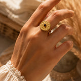 Bague soleil gravée en Œil de tigre HÉLIA®, acier doré