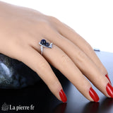 Gros plan sur les reflets des deux labradorites cabochons - Bague (Duo Céleste)