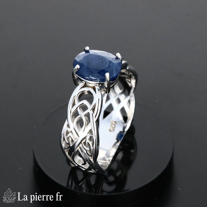 Bague en pierre de Saphir Bleu facettée "Résonance" - Bijoux lithothérapie en argent rhodié pour femme