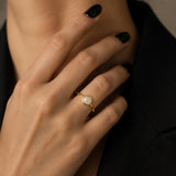 Bague fine dorée en Pierre de lune blanche FILINE®