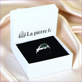 Bague lithothérapie solitaire pour femme en argent 925 avec Jade Vert véritable rond 8mm cabochon.