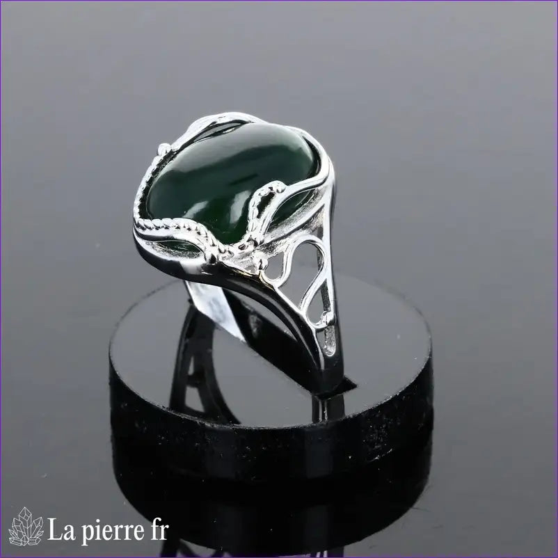 Bague vintage pour femme en argent véritable avec Jade Vert naturel ovale 10x14mm.