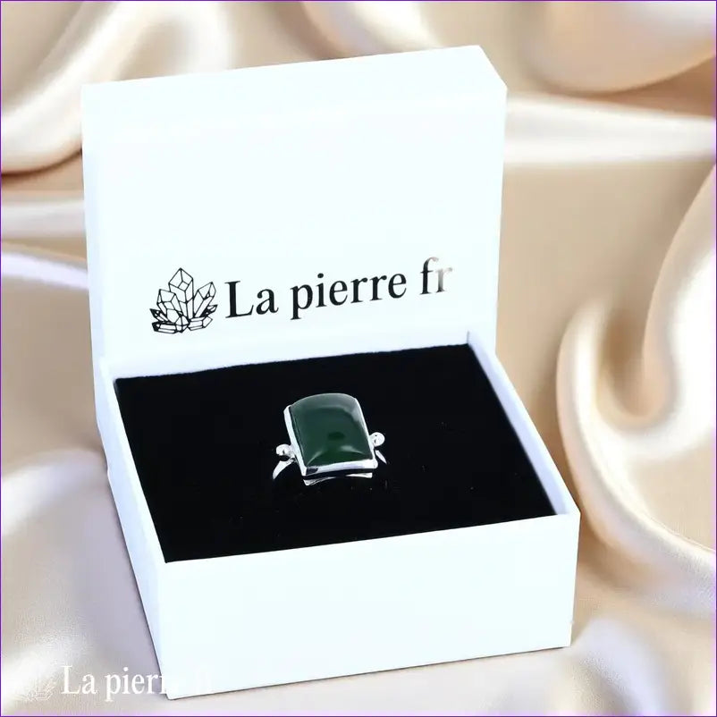 Bague lithothérapie minimaliste pour femme en argent 925 avec Jade Vert véritable rectangulaire 10x14mm cabochon.