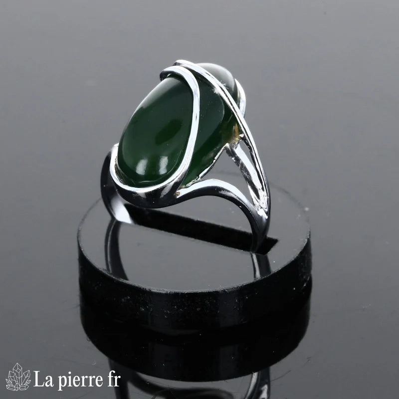 Bague moderne pour femme en argent véritable avec grand Jade Vert naturel ovale 9x18mm.