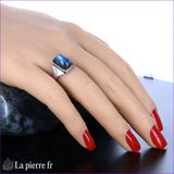 Gros plan cabochon labradorite rectangulaire 8x12mm Bague (Monolithe Azuré)