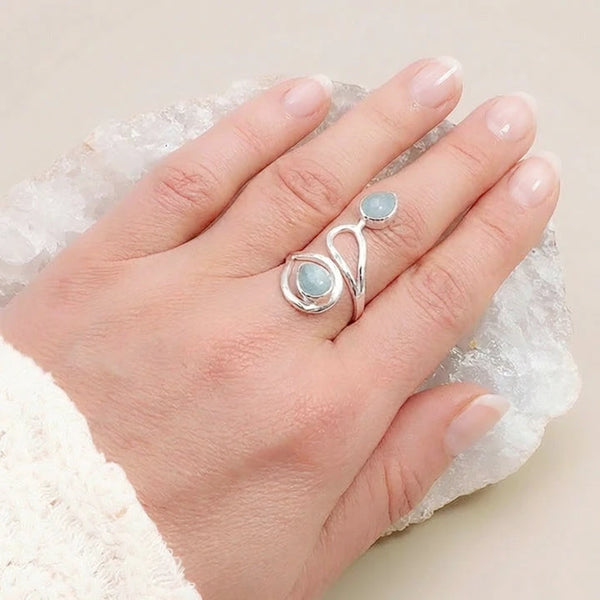 Bague liane aigue-marine portée à la main, argent 925 réglable