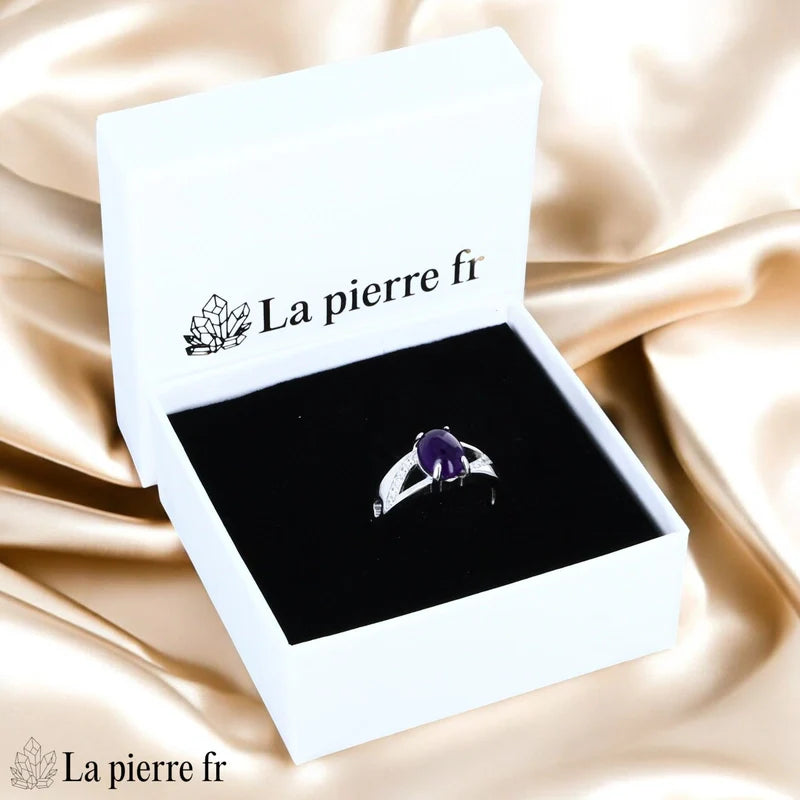 Bague lithothérapie vintage pour femme en argent véritable avec améthyste naturelle ovale.
