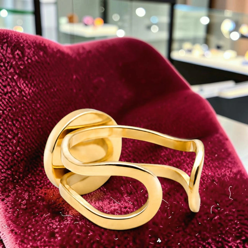 Bague lithothérapie œil de tigre, anneau doré ouvert
