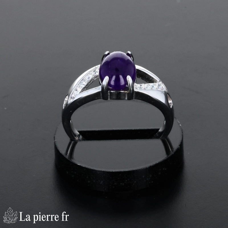 Bague vintage pour femme en argent rhodié avec pierre en améthyste naturelle ovale (7x9mm).