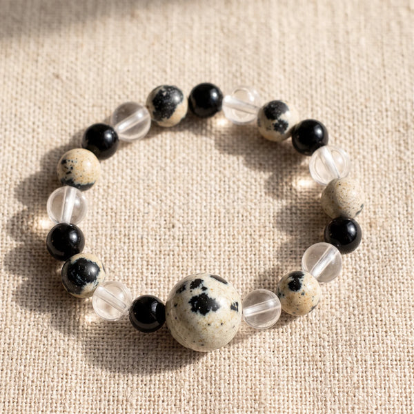 Bague pierre naturelle blanche ALÉNA® en perles de jaspe dalmatien, fil élastique taille unique