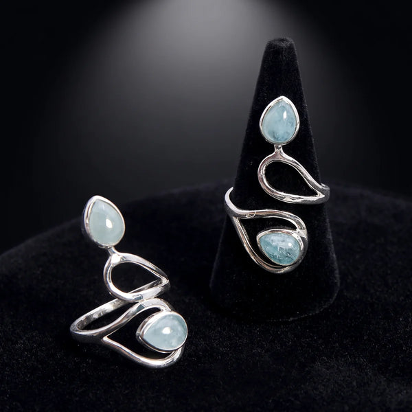Bague aigue-marine en argent 925, deux pierres bleues en goutte sur cône de velours noir