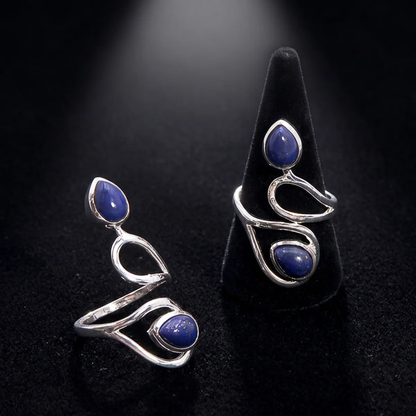 Bague pierre bleue en lapis-lazuli et argent 925, deux gouttes sur cône de velours noir