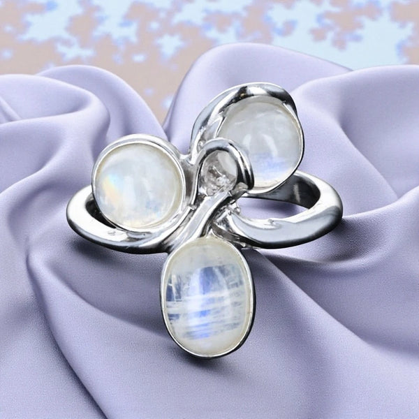 Bague en Pierre de Lune (Trio Opalin) — profil de l’anneau, courbes lumineuses
