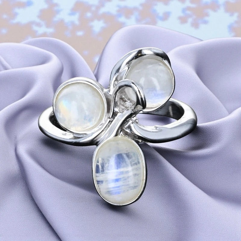 Bague en Pierre de Lune (Trio Opalin) — profil de l’anneau, courbes lumineuses