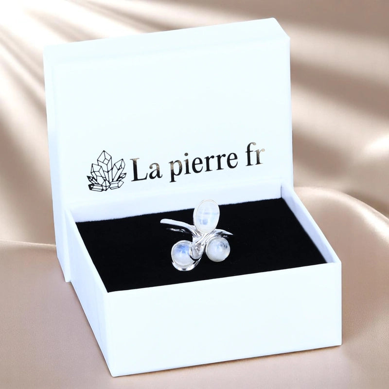Bague en Pierre de Lune (Trio Opalin) — coffret La Pierre Fr, présentation raffinée