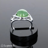 Bague pour femme en argent avec pierre naturelle Jade Vert ronde 10mm cabochon et monture spirale.