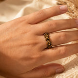 Bague Œil de Tigre Femme MIRÉA®, Perles Dorées en Double Rang, Élastique