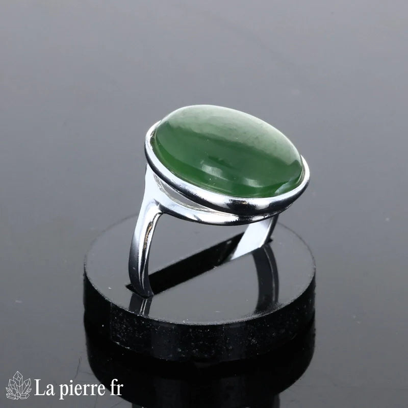 Bague moderne pour femme en argent avec pierre Jade Vert de couleur verte naturelle, grand ovale 12x16mm.