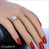Gros plan pierre quartz rose ovale facettée Bague (Éclat Sculpté) moderne