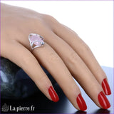 Gros plan pierre quartz rose ovale Bague (Ovale Serein) design moderne