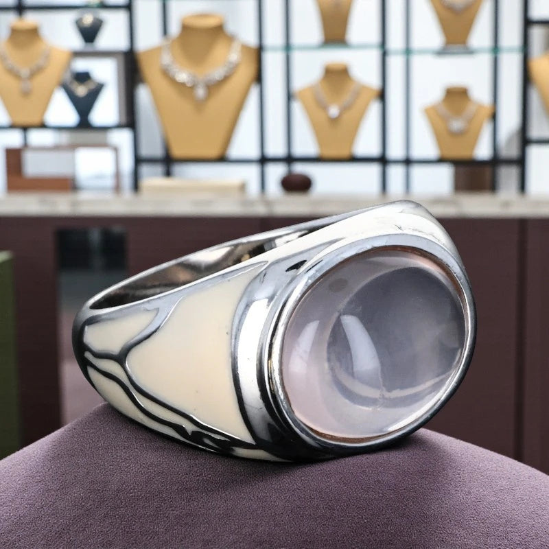 Bague en Quartz rose (Roséa Sceau) — gros plan cabochon 10x12 mm sur support