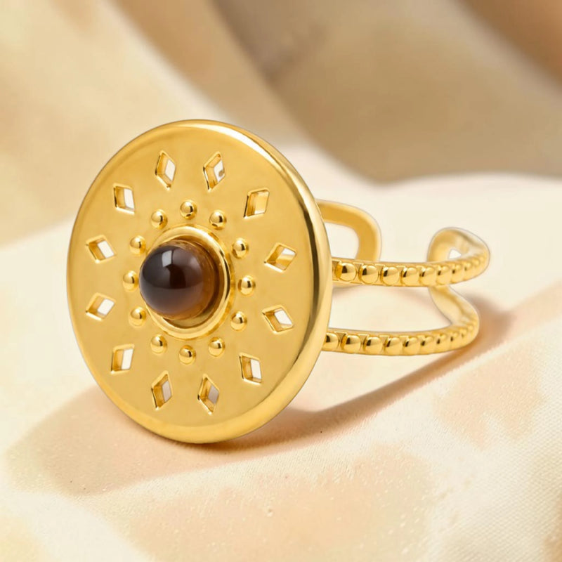 Bague soleil gravée en Œil de tigre HÉLIA®, acier doré