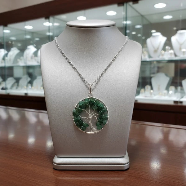bijou arbre de vie en aventurine verte, pendentif en pierre naturelle sur fil argenté