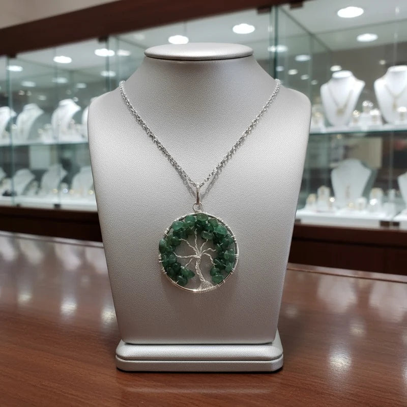 bijou arbre de vie en aventurine verte, pendentif en pierre naturelle sur fil argenté