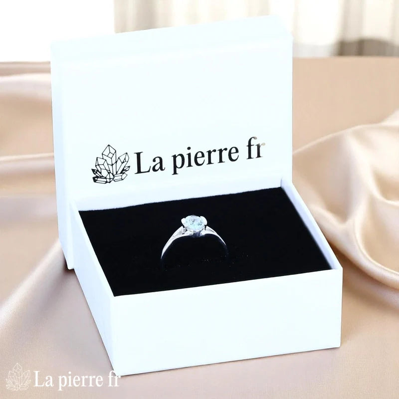 Bague femme solitaire Aigue-Marine (Épure Ovale) petite taille, design minimaliste - La Pierre Fr.