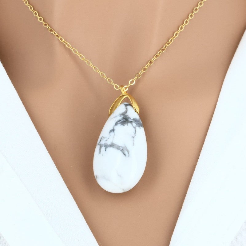 Bijou en pierre naturelle Howlite Blanche, pendentif larme marbré blanc et gris