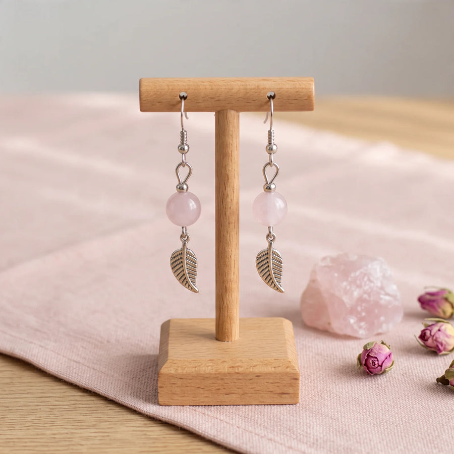 Boucles d'oreilles feuille en quartz rose, perle rose de 8 mm, modèle FOLIA®