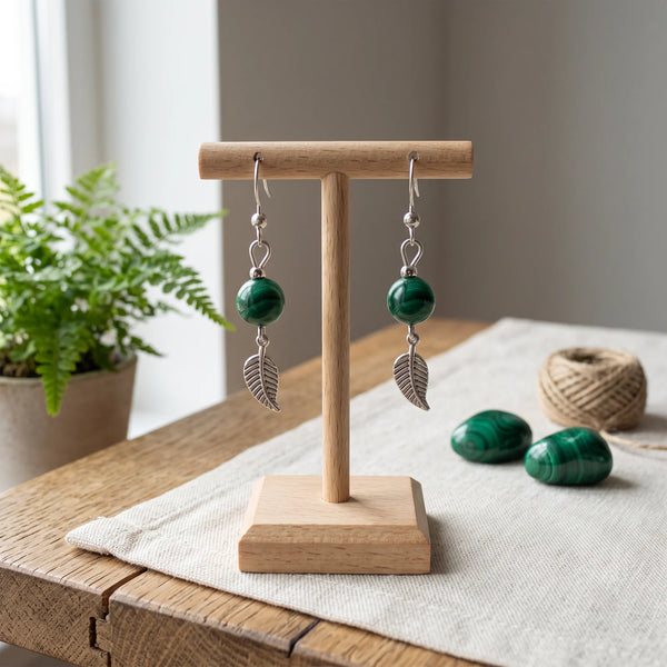 Boucles d'oreilles feuille en malachite, perle verte de 8 mm, modèle FOLIA®