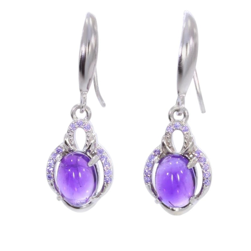 Paire de boucles d'oreilles améthyste Polaris sur fond blanc, argent 925 rhodié