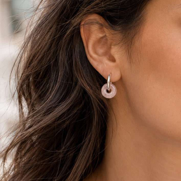 Créoles argentées femme en acier inoxydable avec pierre quartz rose en donut