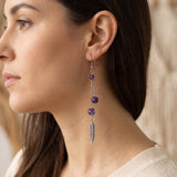 Boucles d'Oreilles Plume Améthyste PLUMÉA®, Perles Violettes et Chaînettes