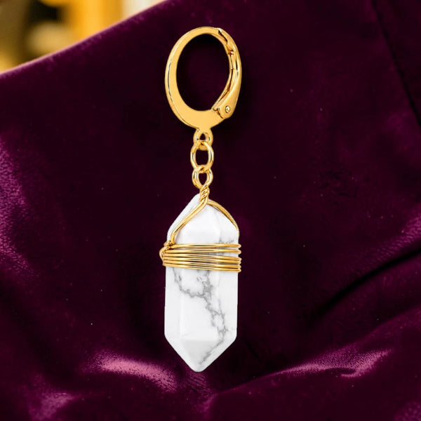 Boucle d'oreille pendante femme en pierre naturelle howlite blanche du Zimbabwe, créole dorée