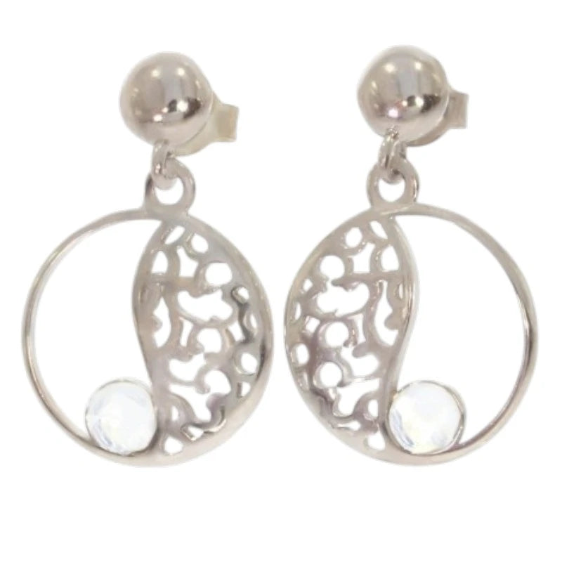 Paire de boucles d'oreilles pierre de lune Mirfak sur fond blanc, argent 925 rhodié