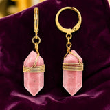 Boucles d'Oreilles Rhodonite OBELIA® – pointe 20 mm, créole dorée