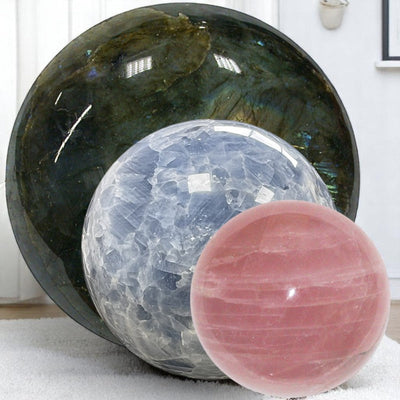 Boule en pierre naturelle – La Pierre FR, sphère énergétique idéale pour méditation, décoration et harmonisation en lithothérapie.