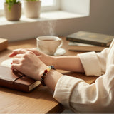 Bracelet 7 Chakras en pierre naturelle – perles boules 8 mm & Œil de Tigre