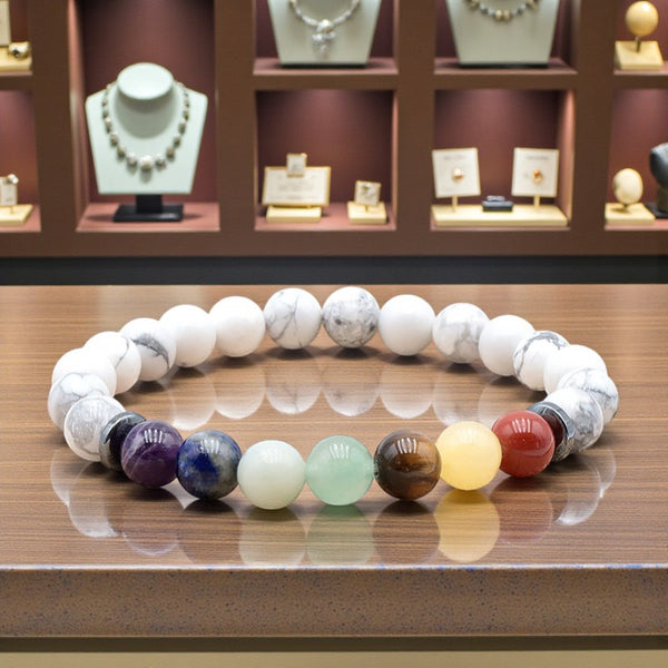 Bracelet 7 chakras en pierre naturelle avec perles boules 8 mm et howlite blanche