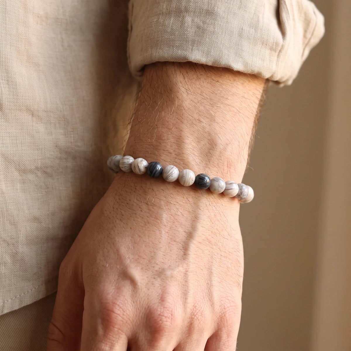 Bracelet agate bambou homme perles 8 mm, pierre naturelle grise et beige, bijou cadeau pour lui