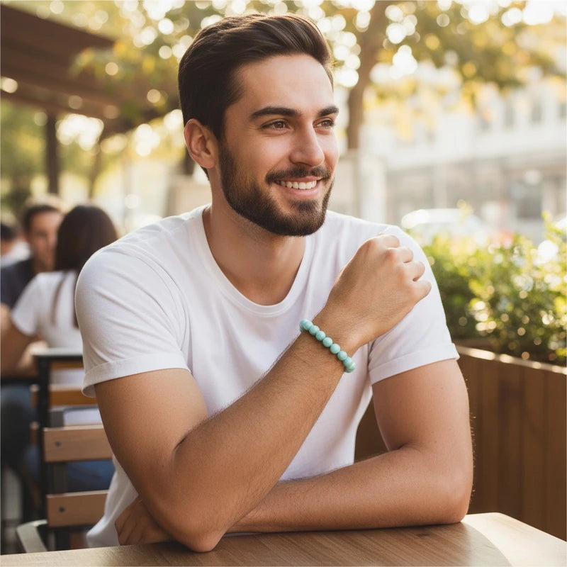 bracelet amazonite homme perles 8 mm porté au poignet – La Pierre Fr