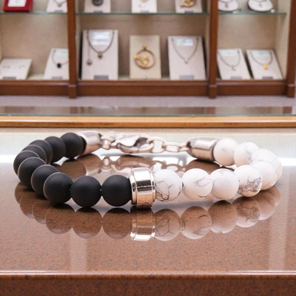 Bracelet boule homme en perles naturelles 8 mm d’onyx noir et howlite blanche, bijou lithothérapie