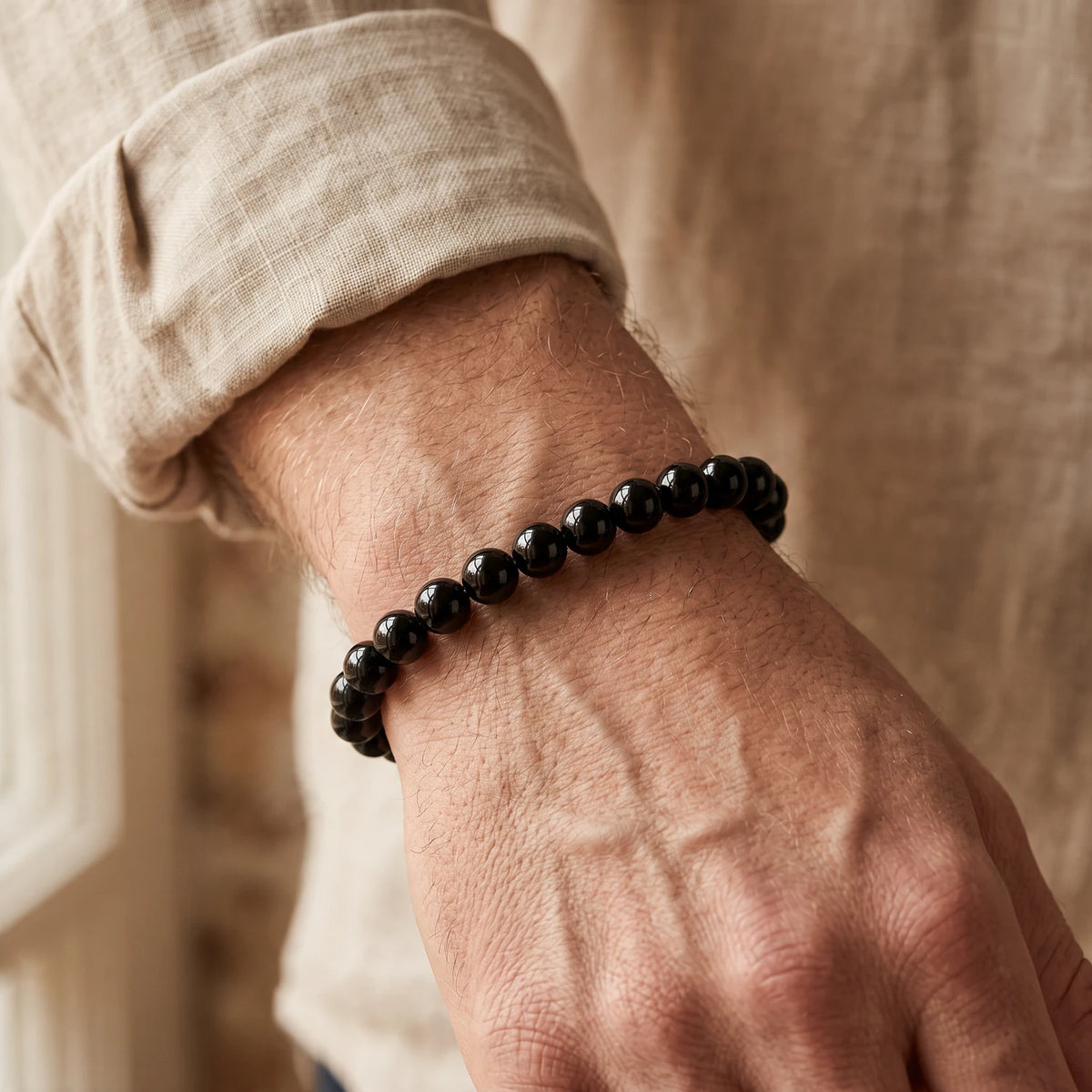 Bracelet jais homme en perles de 8 mm, pierre noire naturelle au poignet, bracelet homme élégant